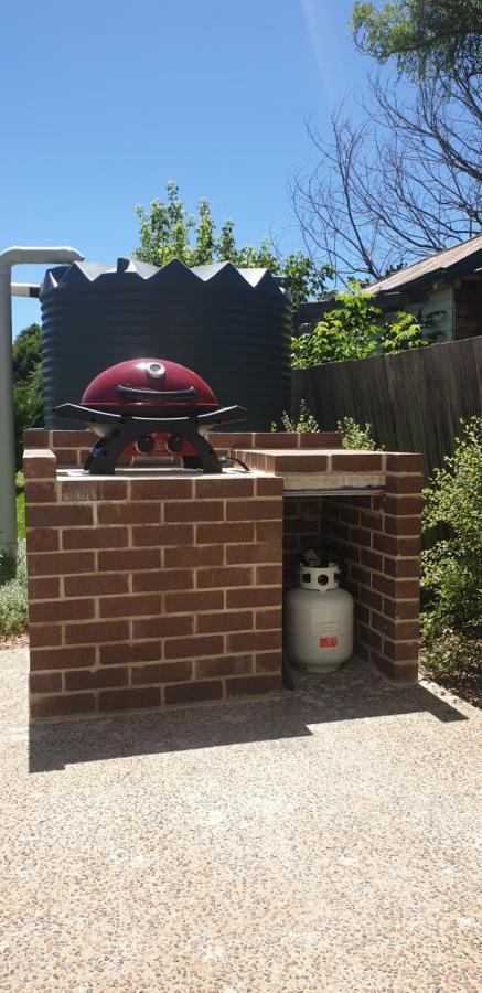 The Bower@ Kings Cottage Uralla ภายนอก รูปภาพ