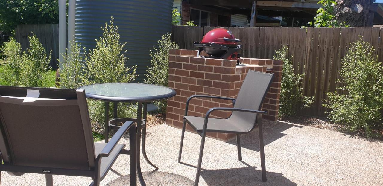 The Bower@ Kings Cottage Uralla ภายนอก รูปภาพ